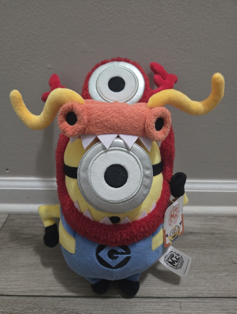Minion Mayhem Dragon Stuart Plush Despicable Me Universal Studios Minions